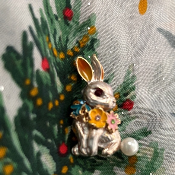 Angry Bunny Floral Brooch with Pearl Tail - Picture 2 of 5